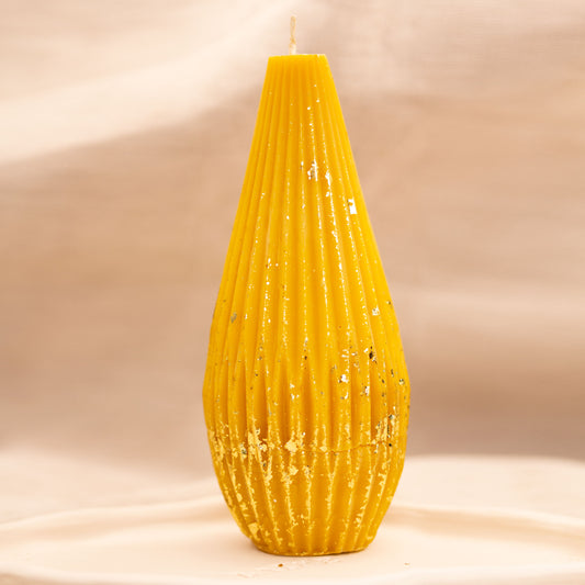 Beeswax candle