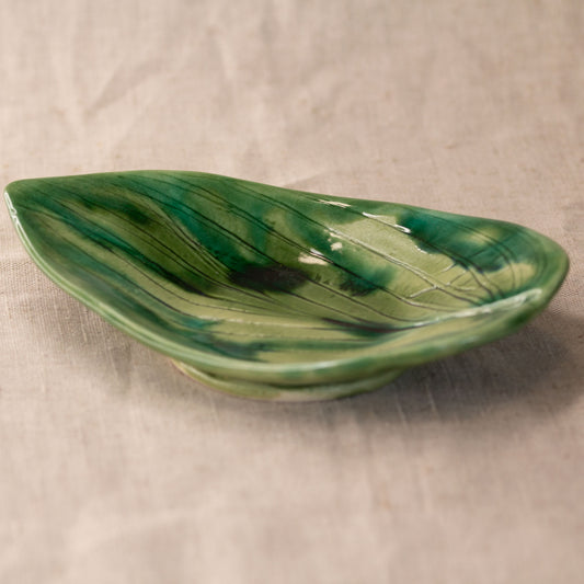 Ceramic plate Leaf